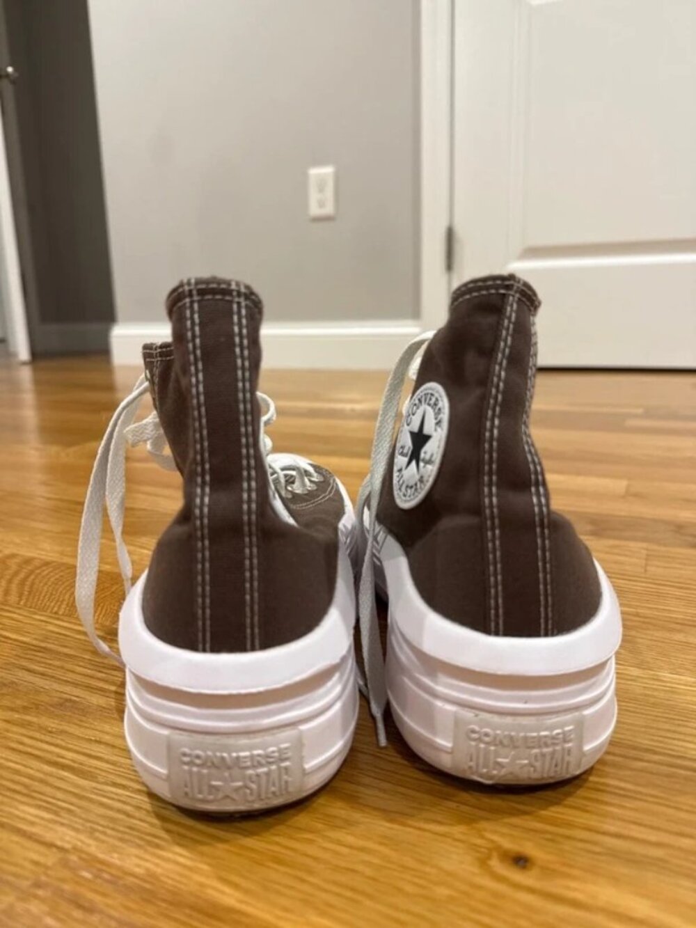 Platform Converse - Picture 4 of 6